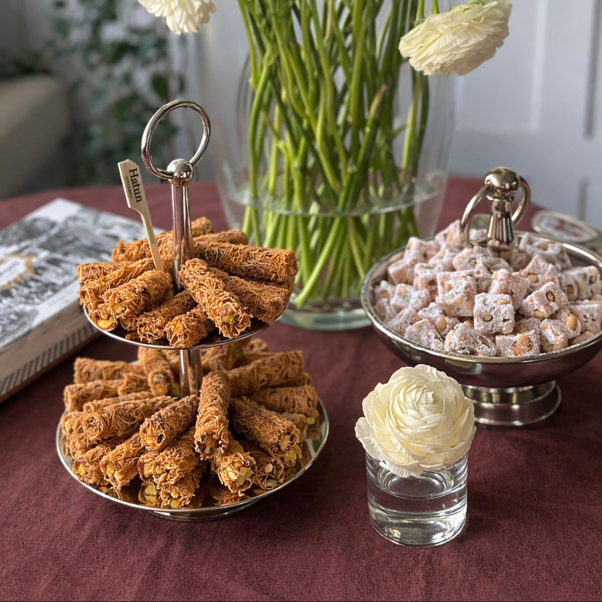 Kadayıf Kaplı Duble Antep Fıstıklı Fitil Lokum 400 gr – Hatun İstanbul
